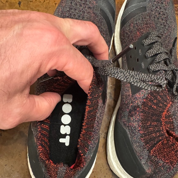 Adidas UltraBoost Men's Black/Red Running Shoes Mens size 12 mint condition - Picture 8 of 8